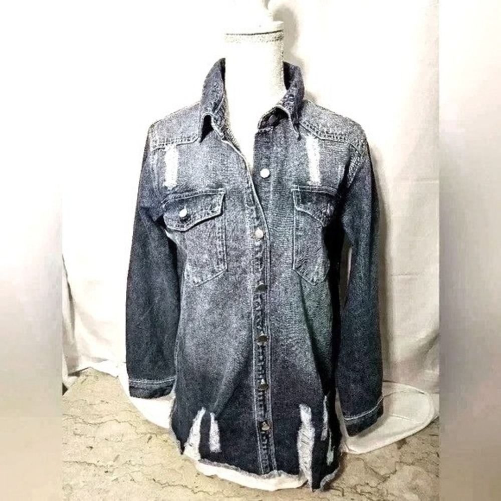 Womens Blue Denim Distressed Button-up Jacket Shacket Cotton Blend